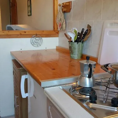 Kate Apartman *